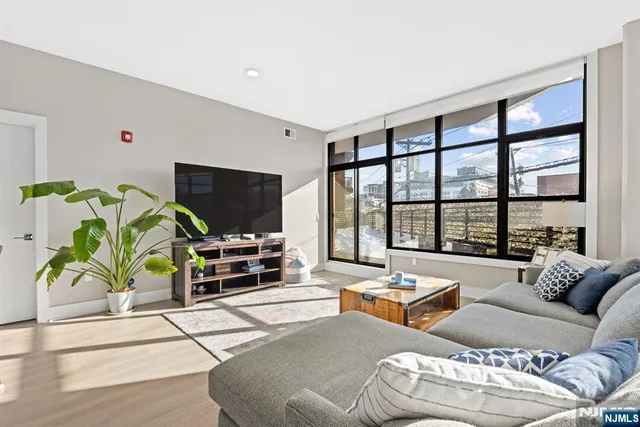 $1,450,000 | 711 1st Street, Unit 202, Hoboken, NJ 07030