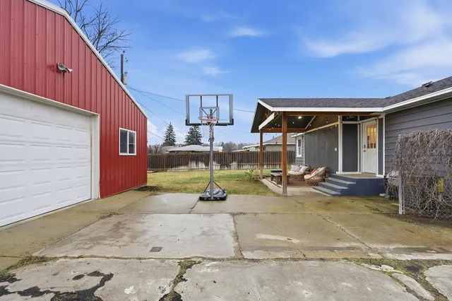 $430,000 | 5715 North D Street, Spokane, WA 99205