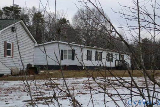 2105 Mt Olive Road Beaverdam, VA 23015 - Photo 2 of 3 a view of a house with backyard and sitting area