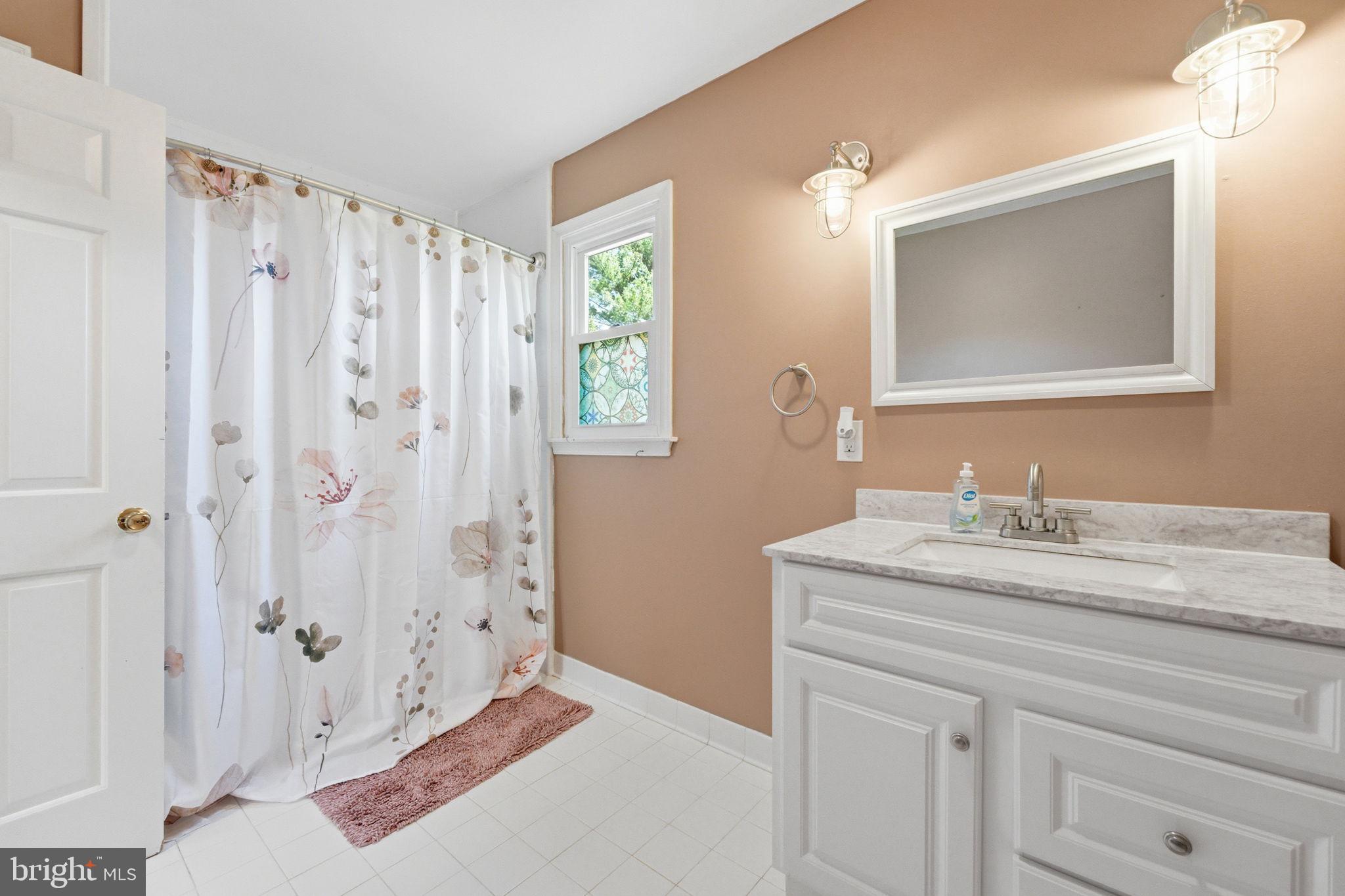18 East Brook Knoll Road Elkton, MD 21921 - Photo 32 of 51 Full Bathroom