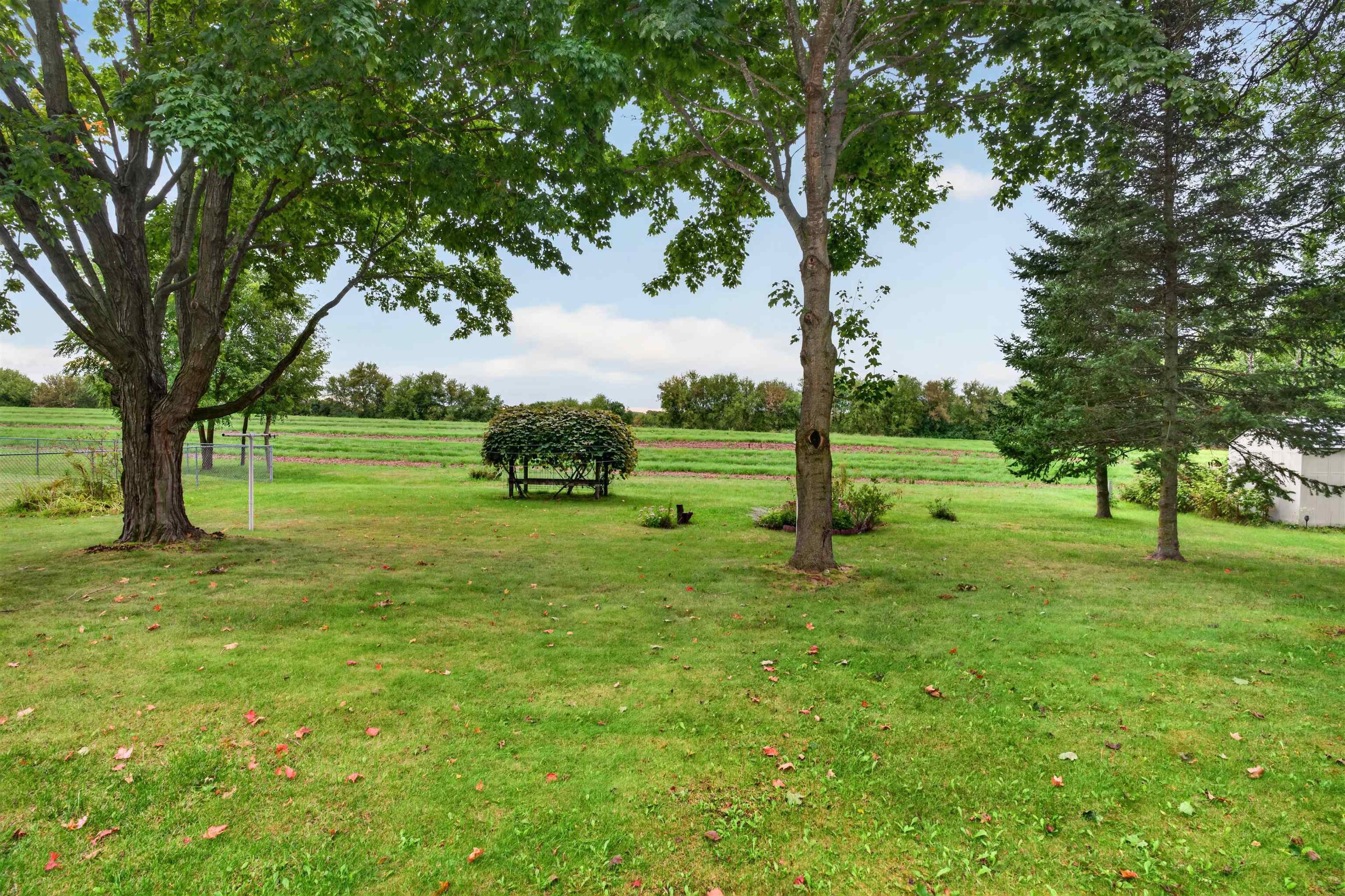 5161 County Rd II Larsen, WI 54947 - Photo 5 of 26 Gallery Image 5