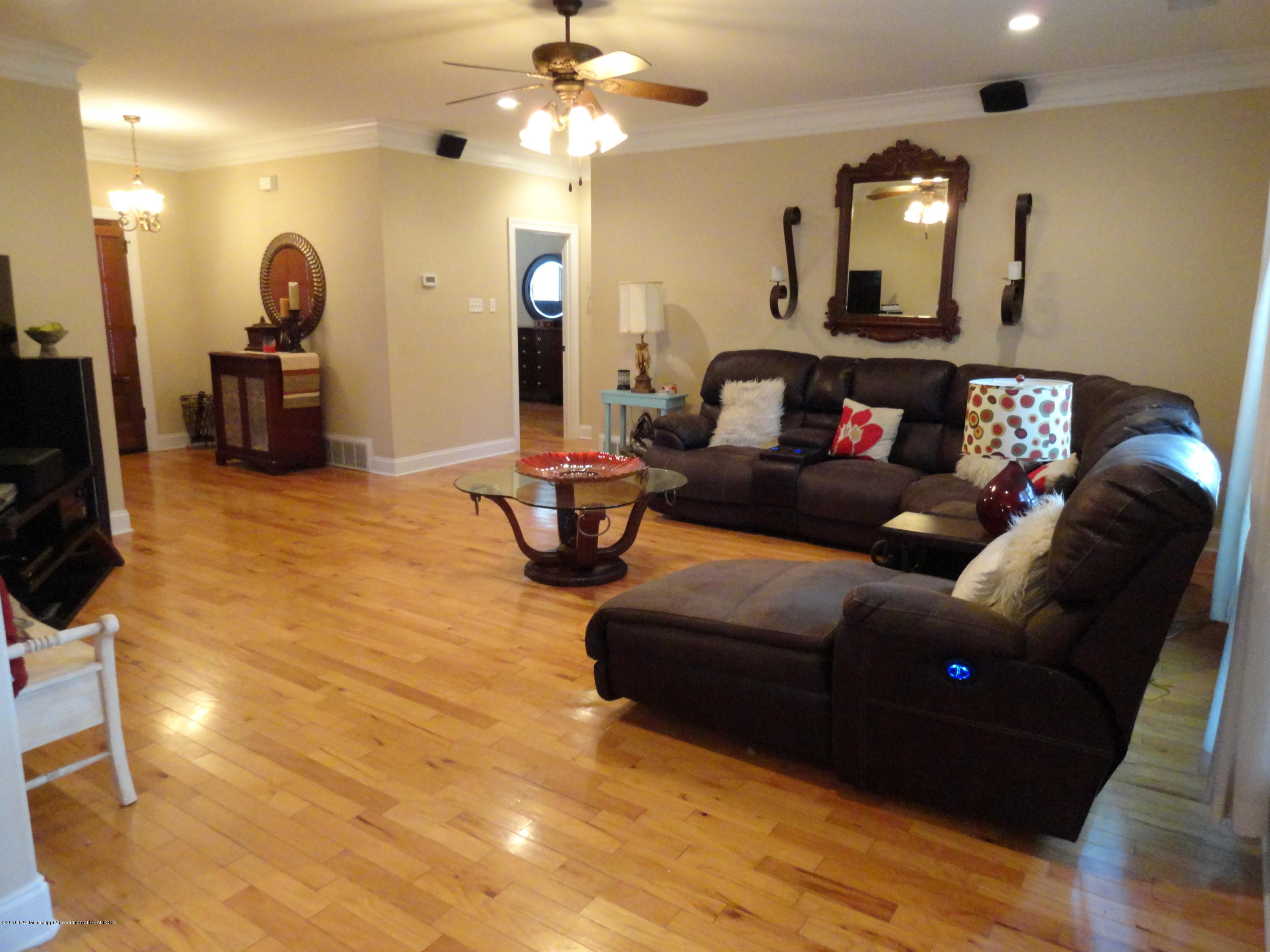1583 Oak Crest Road Hernando, MS 38632 - Photo 3 of 35 DSC09419