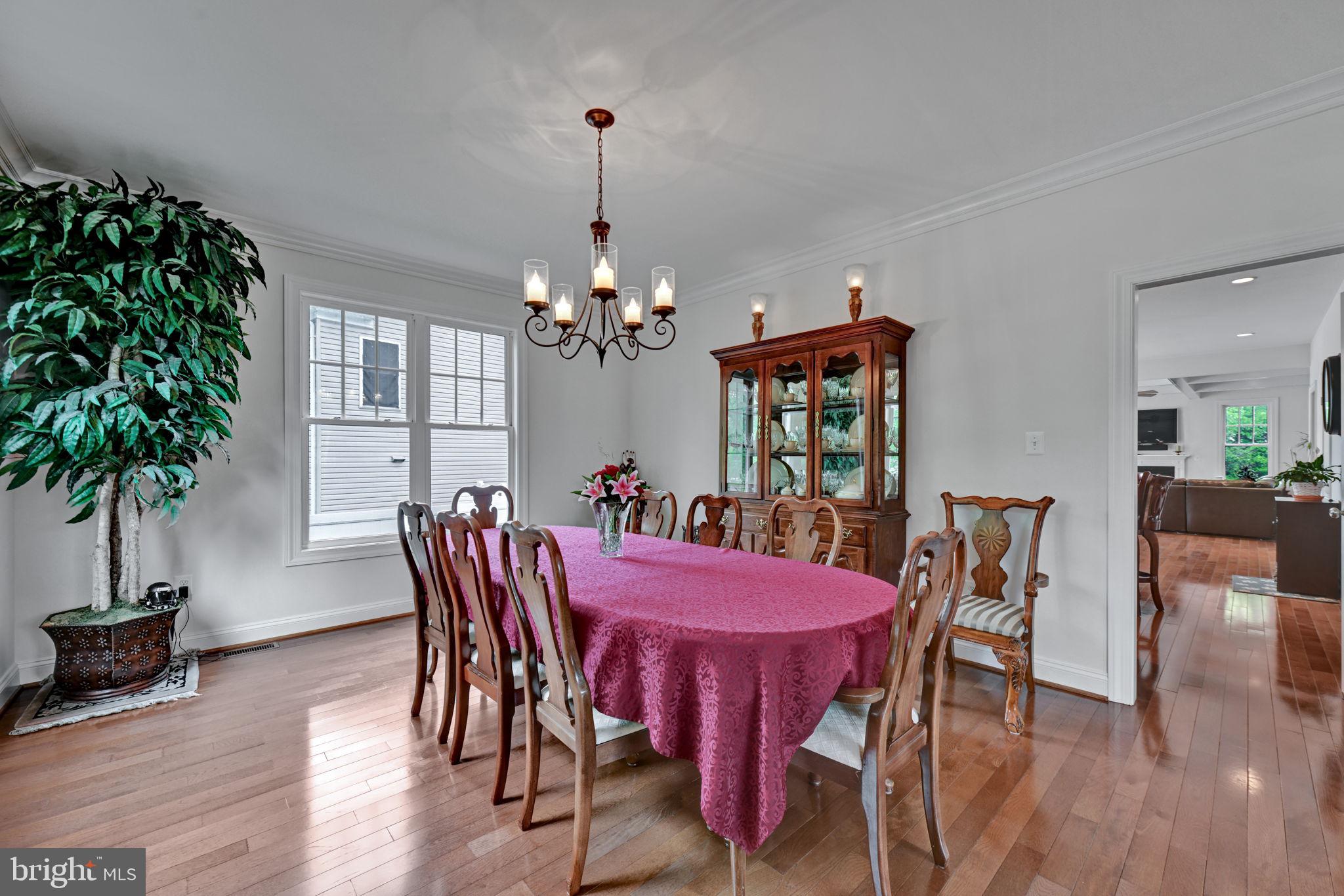 6200 Hanover Avenue Springfield, VA 22150 - Photo 16 of 87 Main Level Formal Dining