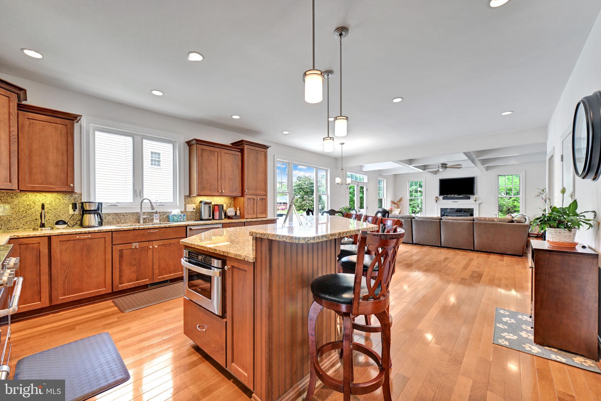 6200 Hanover Avenue Springfield, VA 22150 - Photo 20 of 87 Large Gourmet Kitchen - JennAir Appliances