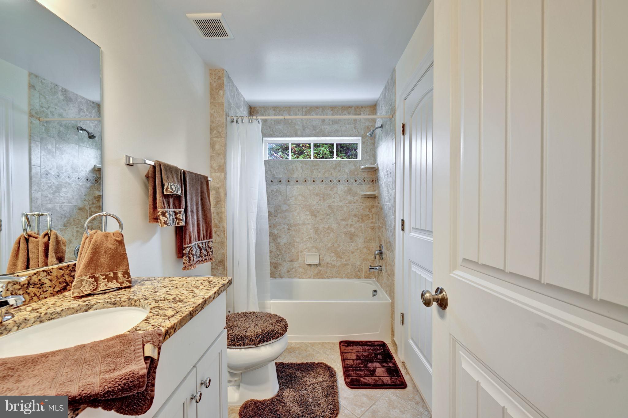 6200 Hanover Avenue Springfield, VA 22150 - Photo 40 of 87 Tub/Shower Combination