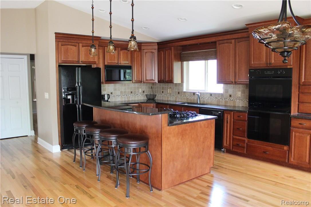 42708 Hanford Road Canton, MI 48187 - Photo 12 of 48 Kitchen with open floor layout