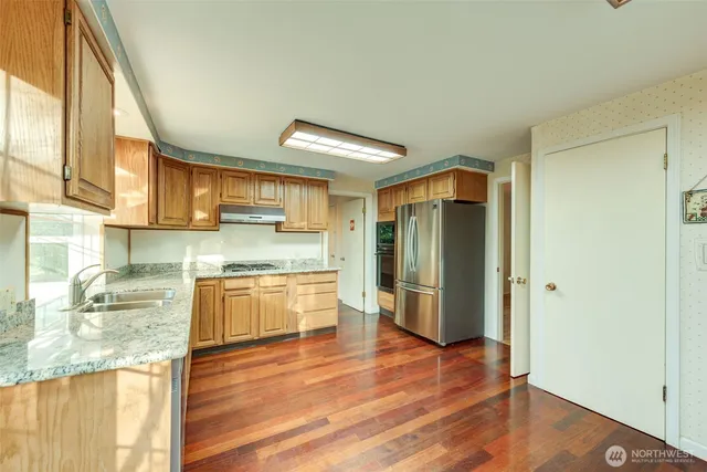 $4,100 | 12201 Southeast 65th Place, Bellevue, WA 98006