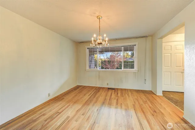 $4,100 | 12201 Southeast 65th Place, Bellevue, WA 98006