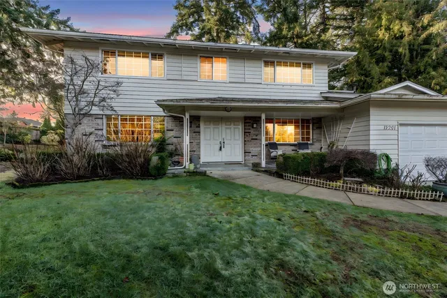 $4,100 | 12201 Southeast 65th Place, Bellevue, WA 98006
