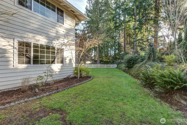 $4,100 | 12201 Southeast 65th Place, Bellevue, WA 98006