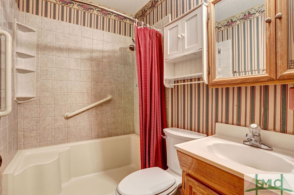 107 Melrose Place Rincon, GA 31326 - Photo 26 of 50 Full Bath with ADA Shower