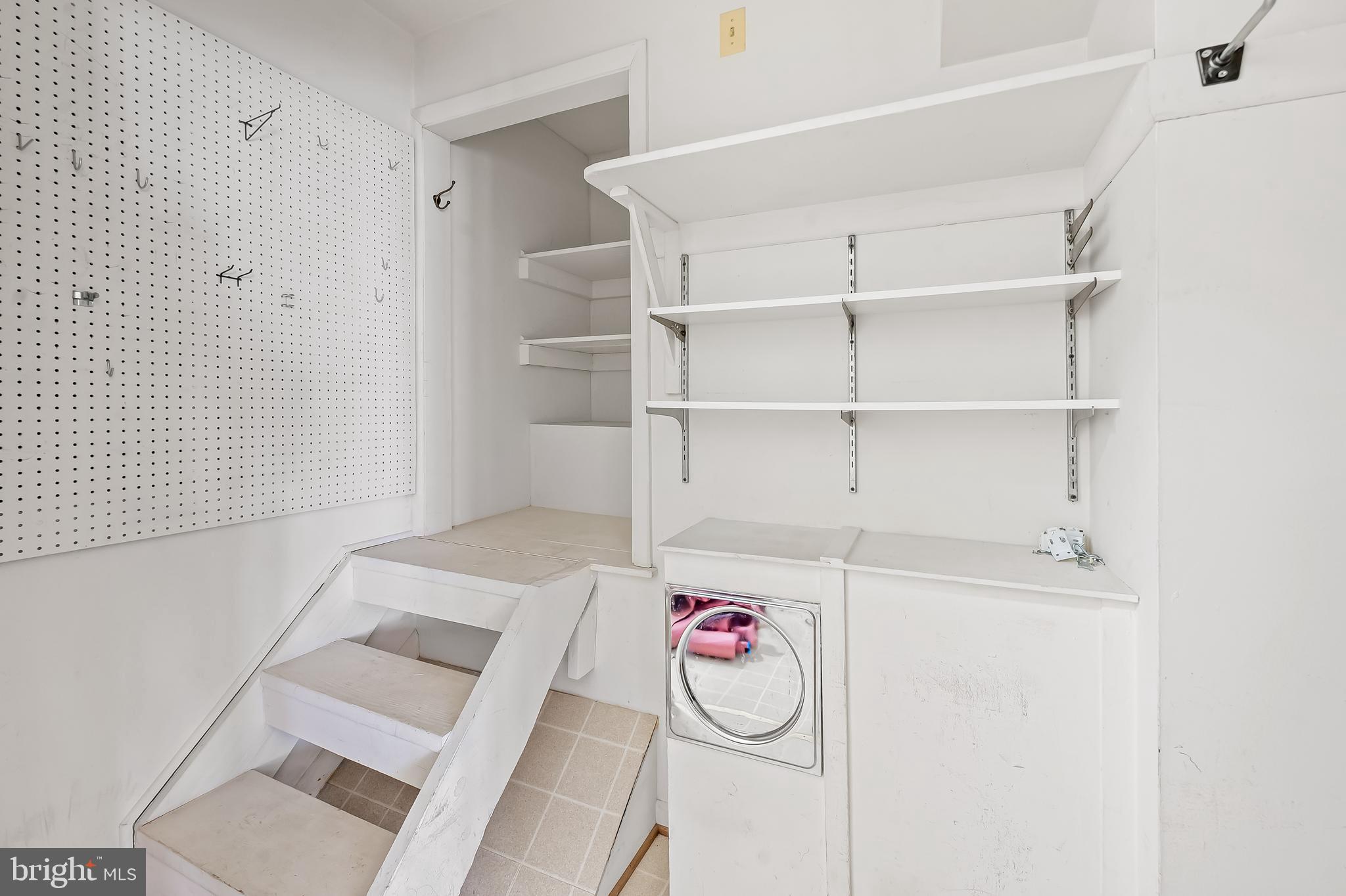 2201 South Road Baltimore, MD 21209 - Photo 15 of 40 Gallery Image 15