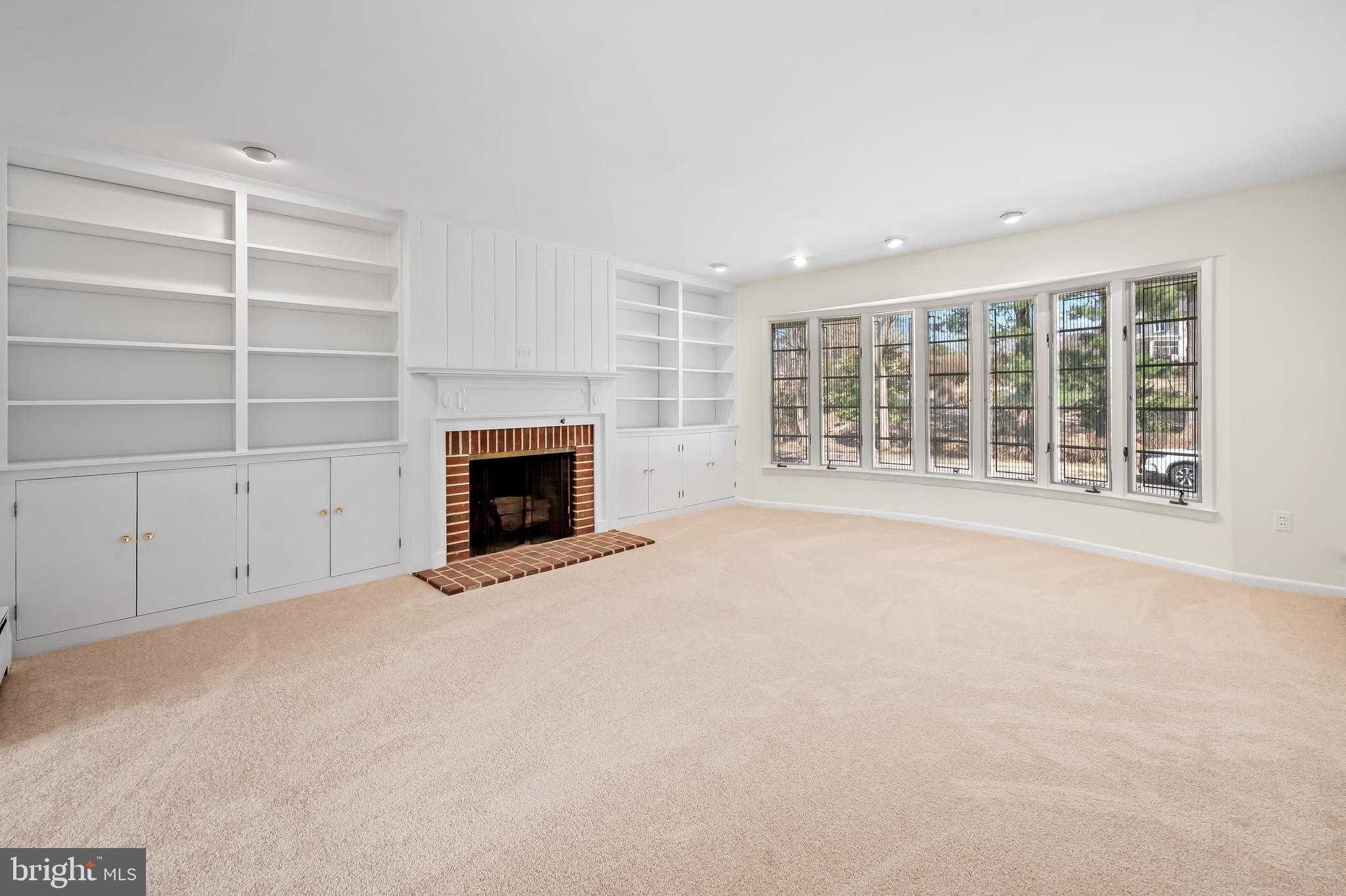 2201 South Road Baltimore, MD 21209 - Photo 2 of 40 Gallery Image 2