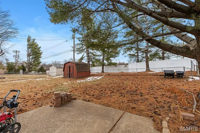 $164,900 | 744 Mary Jo Lane, Hazelwood, MO 63042