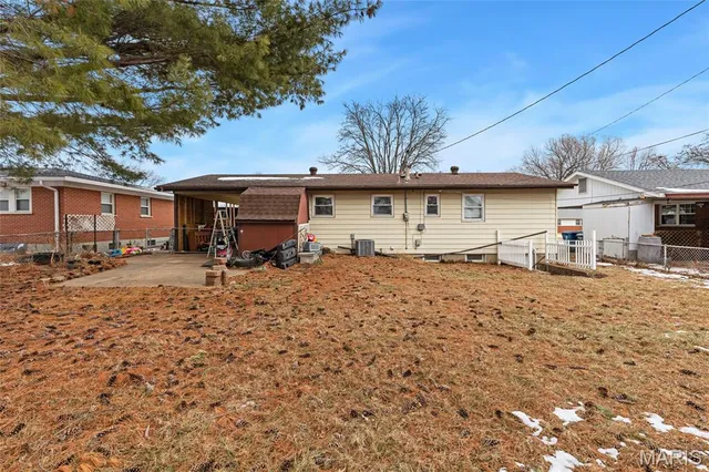 $164,900 | 744 Mary Jo Lane, Hazelwood, MO 63042