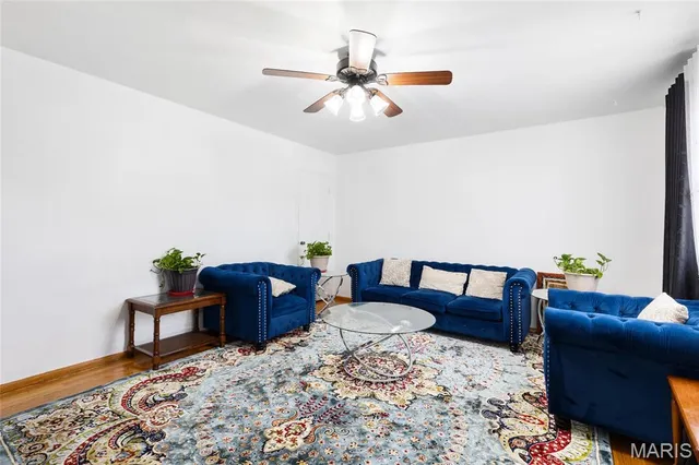 $164,900 | 744 Mary Jo Lane, Hazelwood, MO 63042