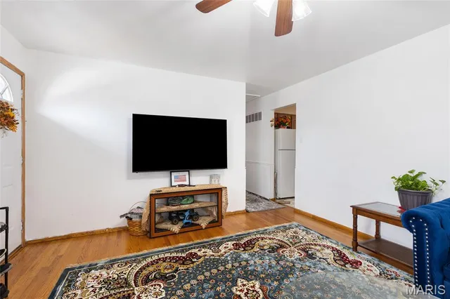 $164,900 | 744 Mary Jo Lane, Hazelwood, MO 63042