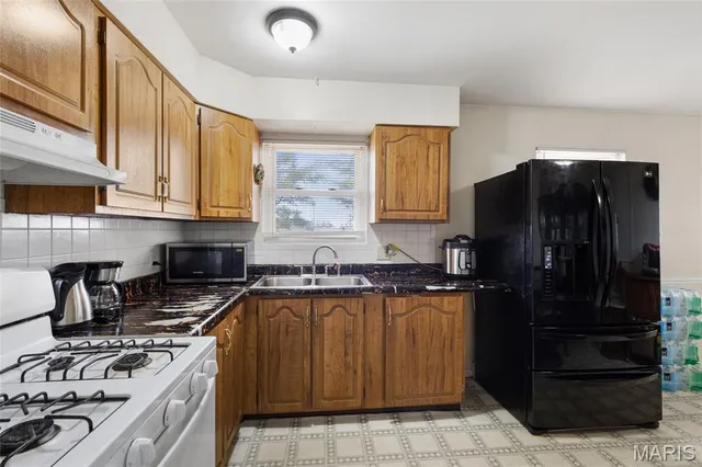 $164,900 | 744 Mary Jo Lane, Hazelwood, MO 63042