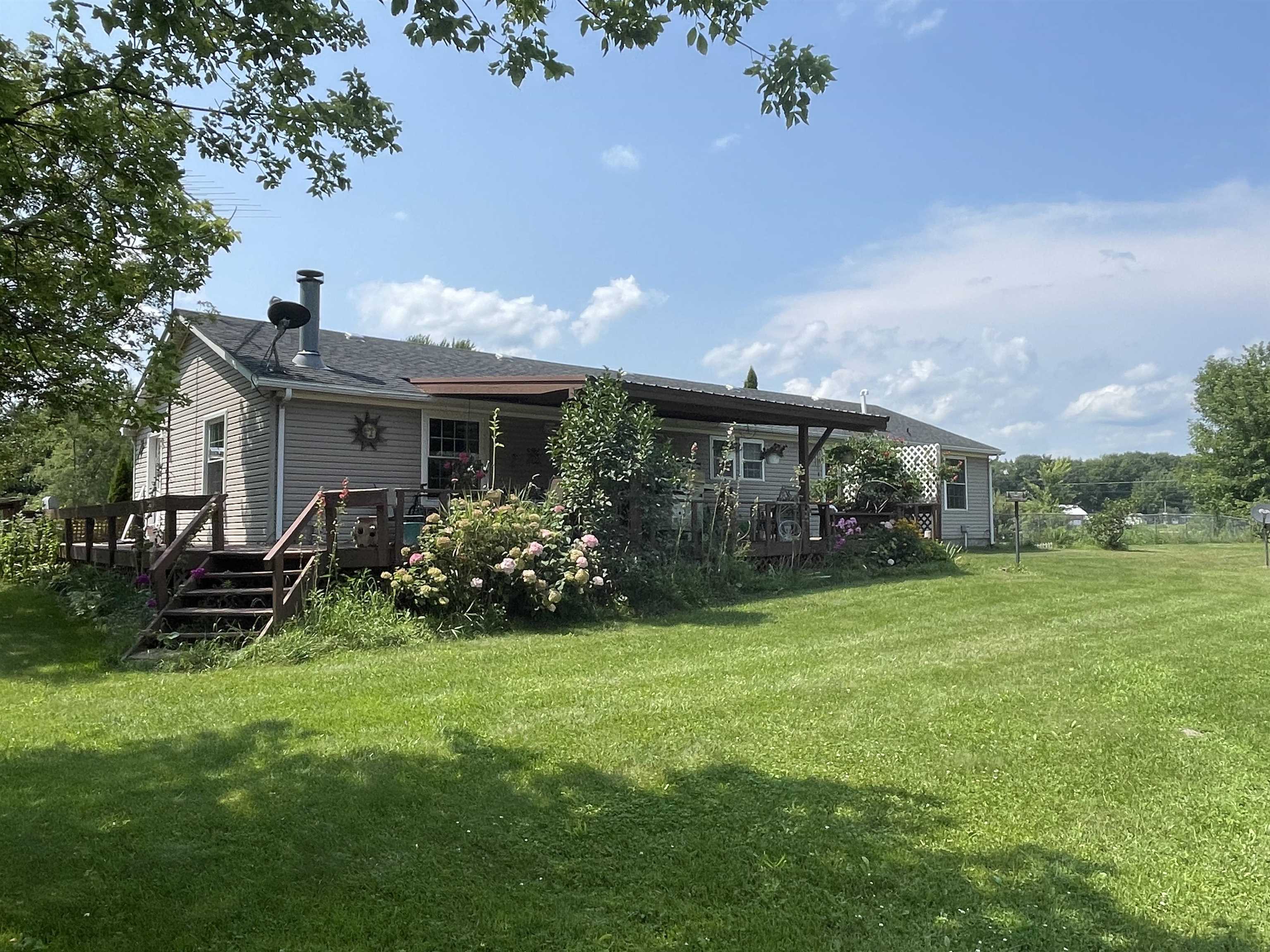 3940 North Lewis Road Coleman, MI 48618 - Photo 4 of 30