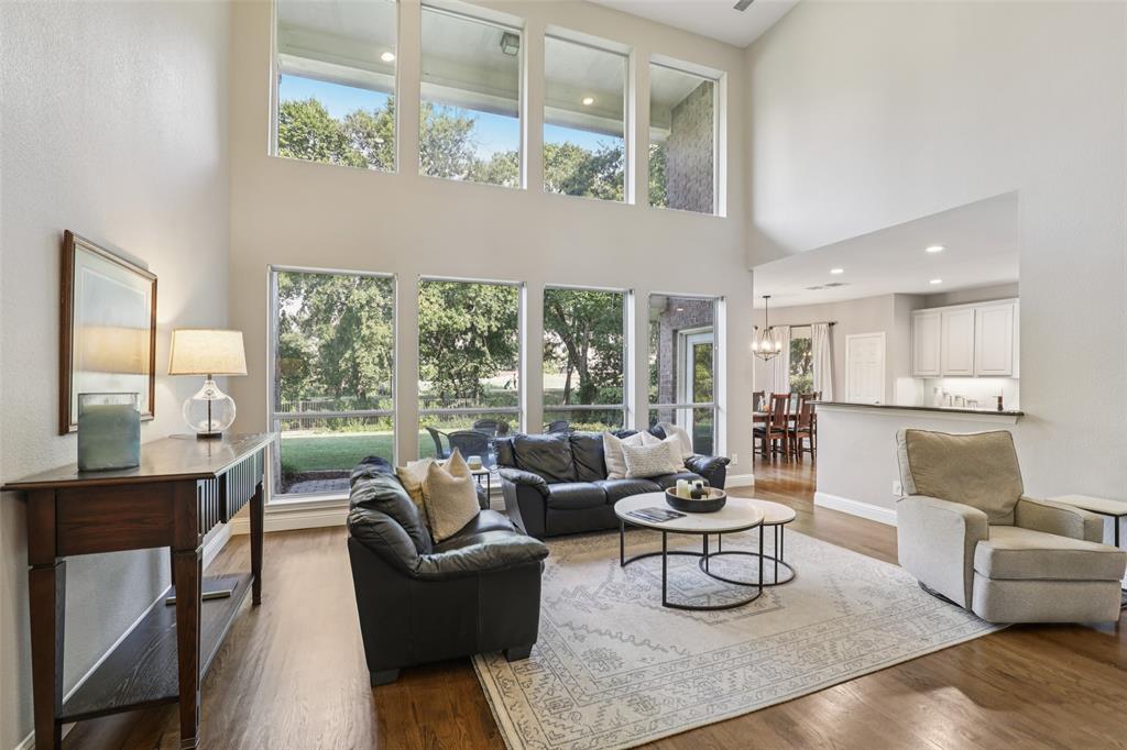 9212 Longview Drive Plano, TX 75025 - Photo 1 of 40