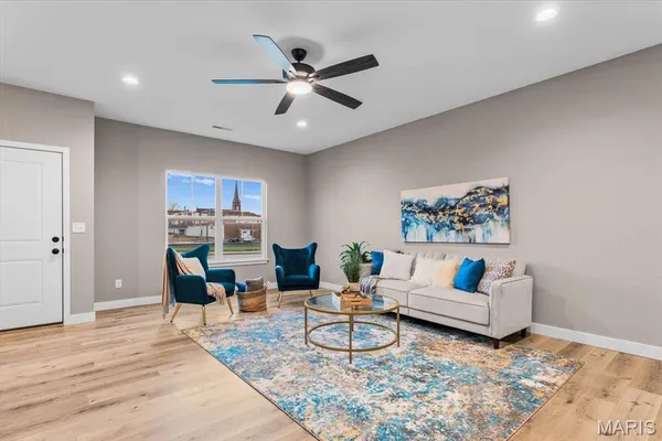 $338,800 | 204 West State Street, O'Fallon, IL 62269