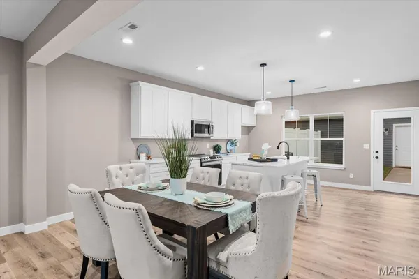 $338,800 | 204 West State Street, O'Fallon, IL 62269