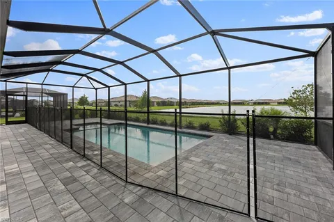 a view of outdoor space