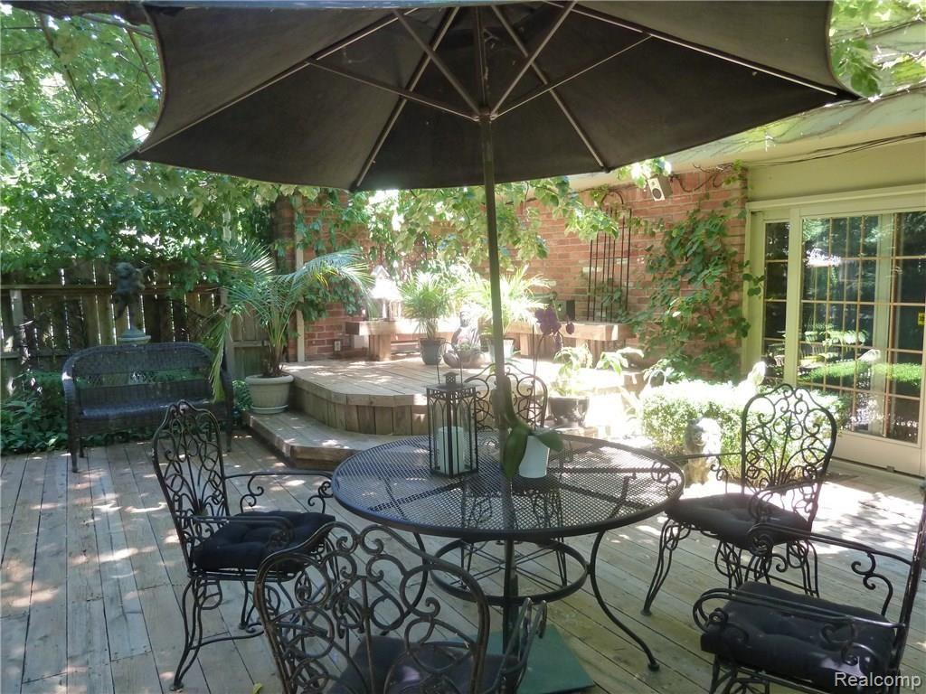 31505 Waltham Road Beverly Hills, MI 48025 - Photo 25 of 45