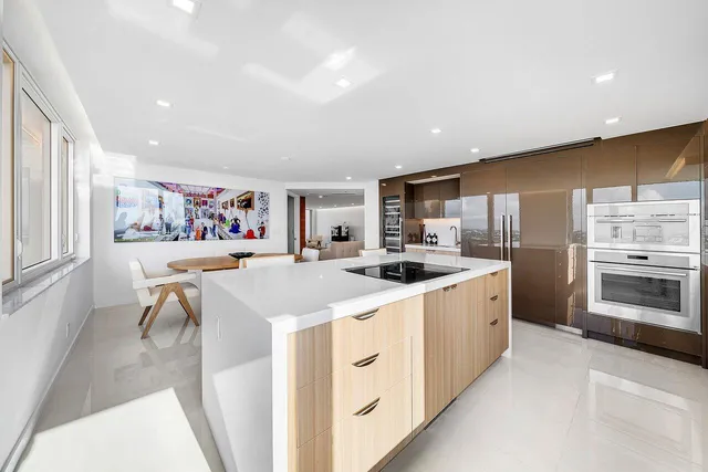 $2,495,000 | 550 South Ocean Boulevard, Unit 2207, Boca Raton, FL 33432