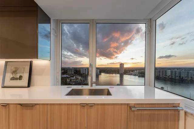 $2,495,000 | 550 South Ocean Boulevard, Unit 2207, Boca Raton, FL 33432