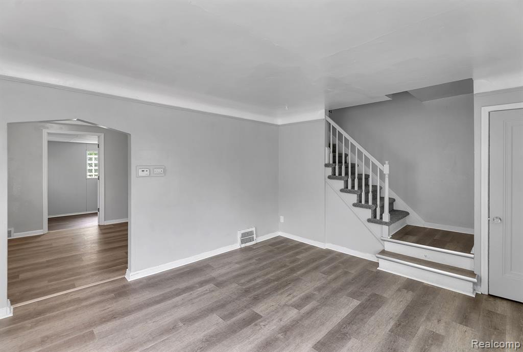 12710 Kelly Road Detroit, MI 48224 - Photo 9 of 23