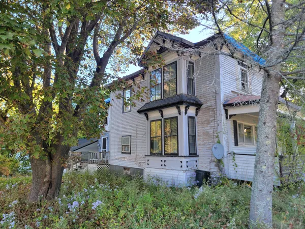 $36,000 | 536 Main Street, Calais, ME 04619