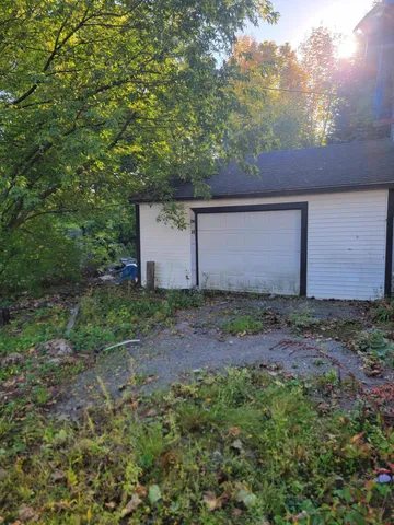 $49,900 | 536 Main Street, Calais, ME 04619