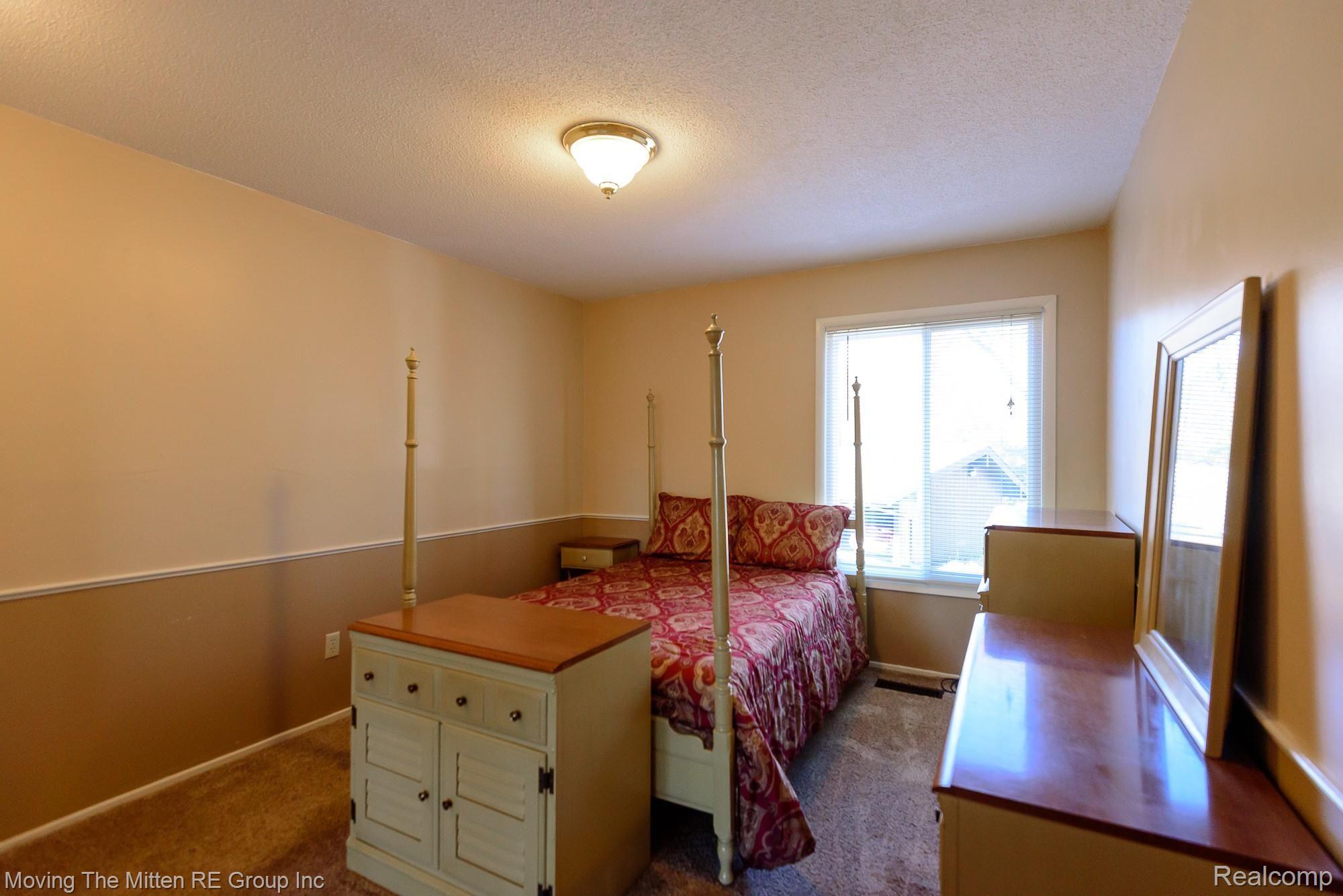 1734 South Grove Street, Unit B29 Ypsilanti, MI 48198 - Photo 25 of 35 23.jpg