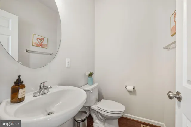 $634,900 | 15635 Trolley Lane, Silver Spring, MD 20906