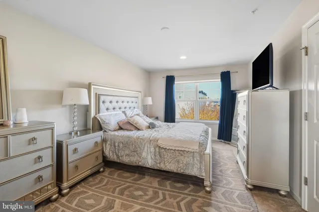 $634,900 | 15635 Trolley Lane, Silver Spring, MD 20906