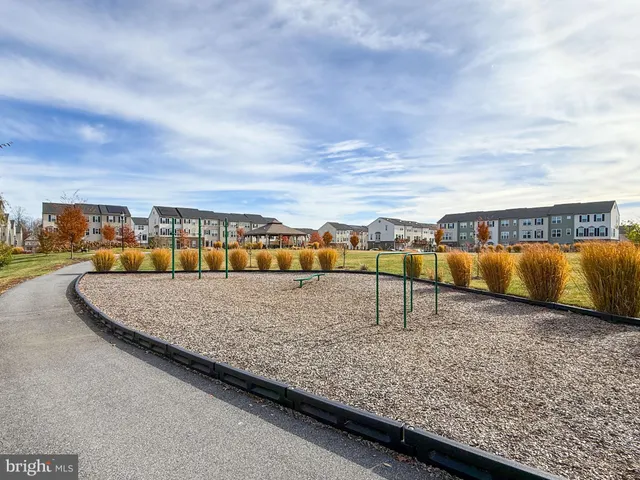 $634,900 | 15635 Trolley Lane, Silver Spring, MD 20906