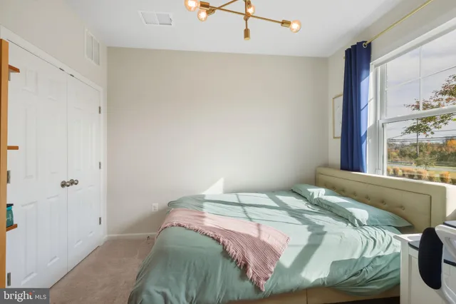 $634,900 | 15635 Trolley Lane, Silver Spring, MD 20906