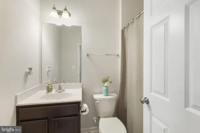 $634,900 | 15635 Trolley Lane, Silver Spring, MD 20906