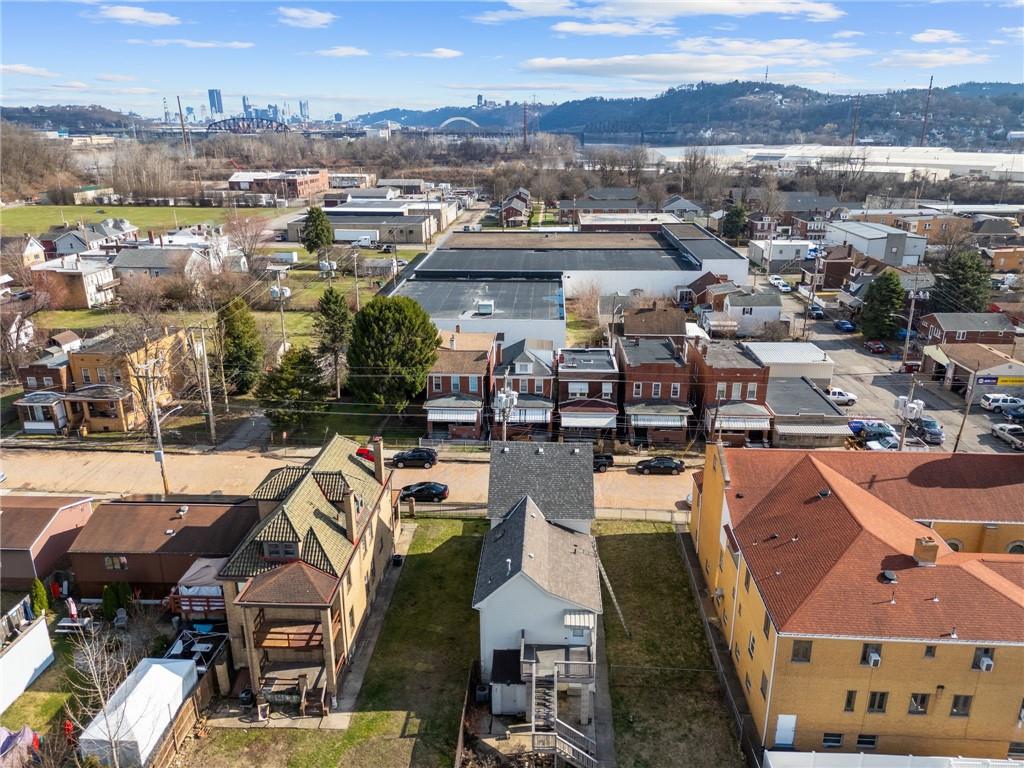 311 Catherine Street McKees Rocks, PA 15136 - Photo 40 of 41 a view of a city