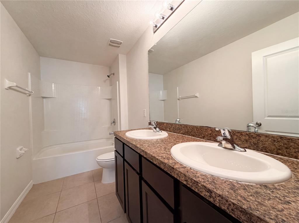 10225 Mangrove Well Road Sun City Center, FL 33573 - Photo 21 of 35