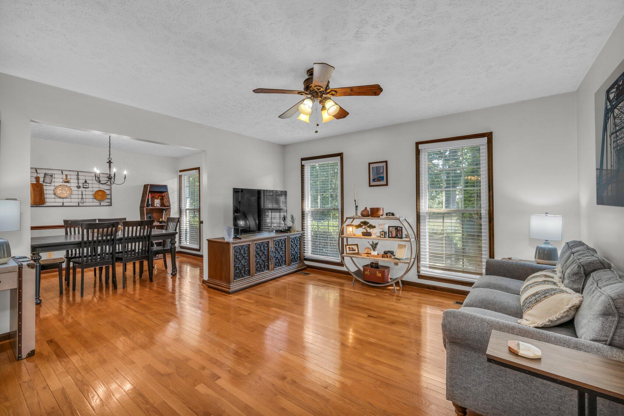 1314 Highland Road Chattanooga, TN 37415 - Photo 33 of 35 Open Floor Plan to Dining Room