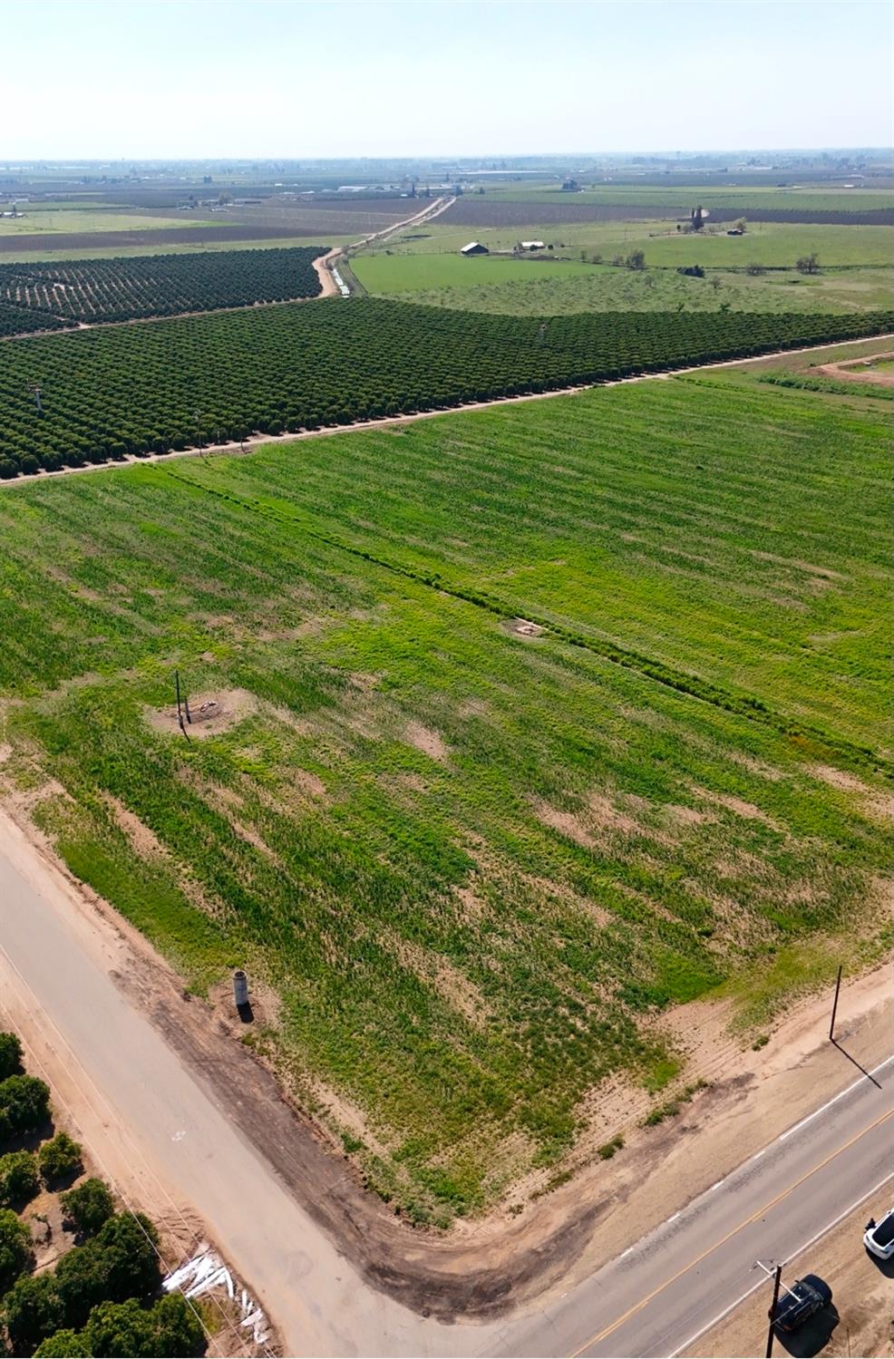 0 N/a Street East Reedley, CA 93654 - Photo 6 of 10 a view of a field with an ocean