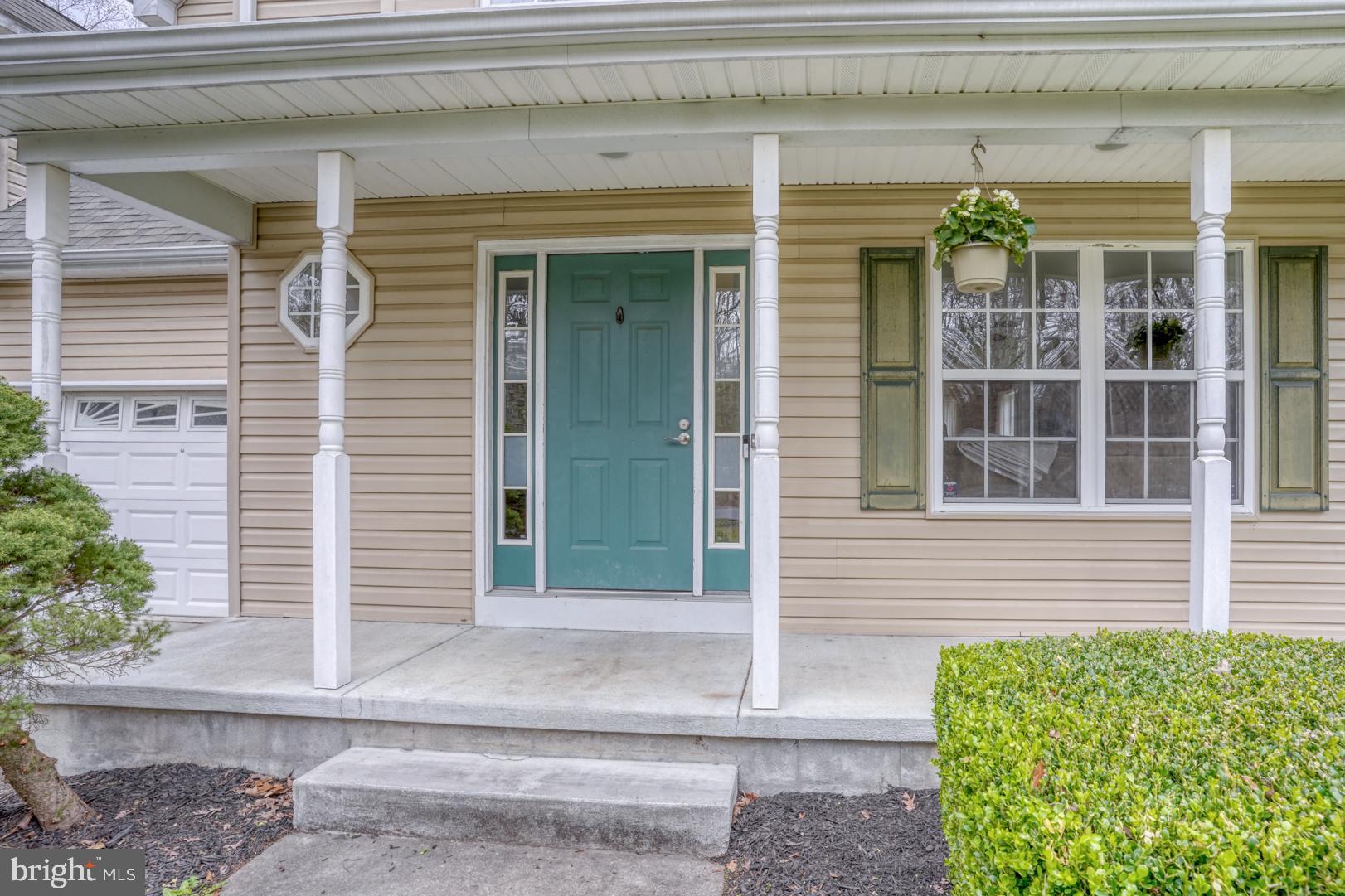 519 Squawigm Road Dover, DE 19901 - Photo 7 of 41 Front Porch