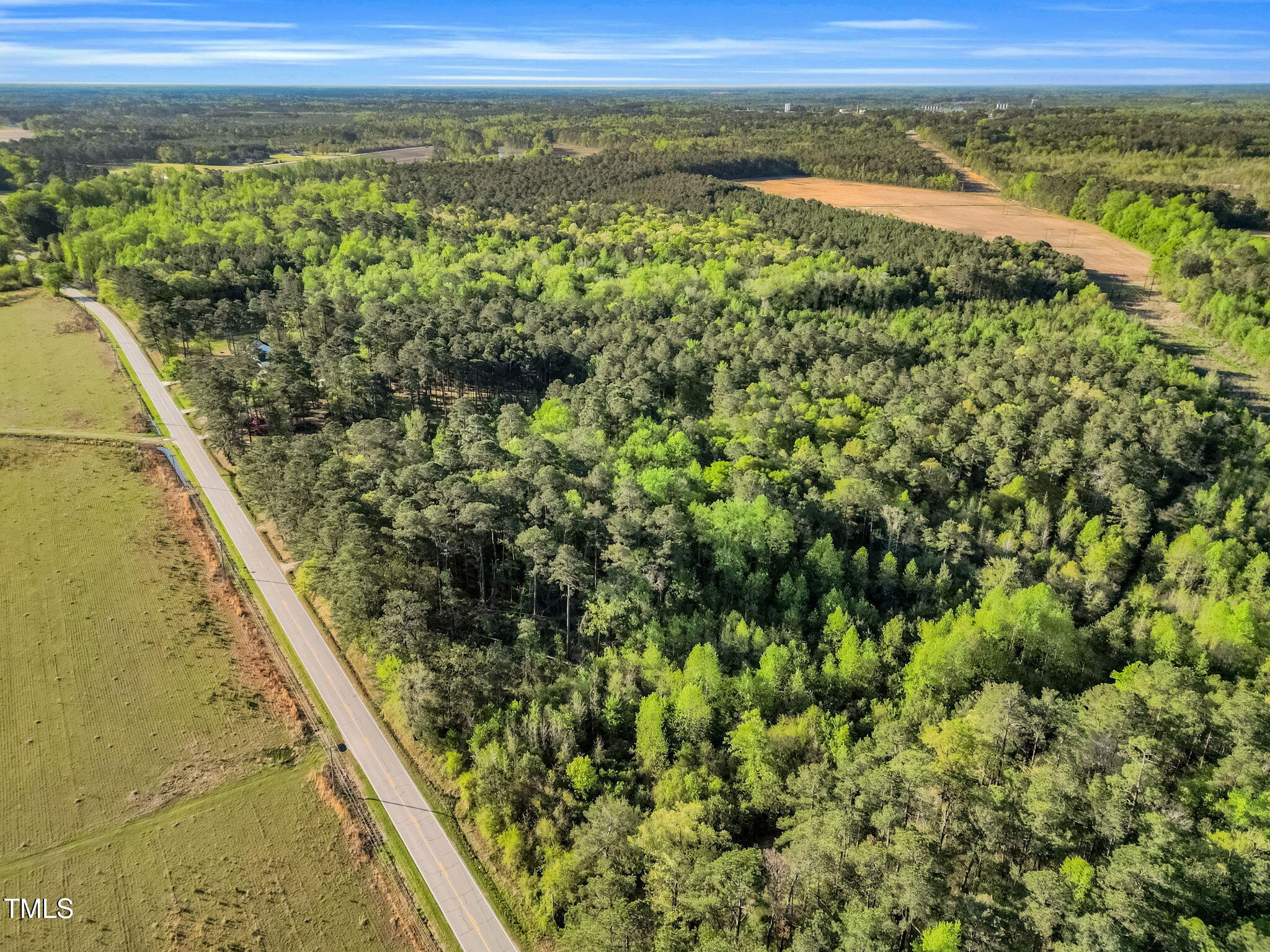 1038 John B Carter Road Fayetteville, NC 28312 - Photo 5 of 7 9-web-or-mls-DJI_0278