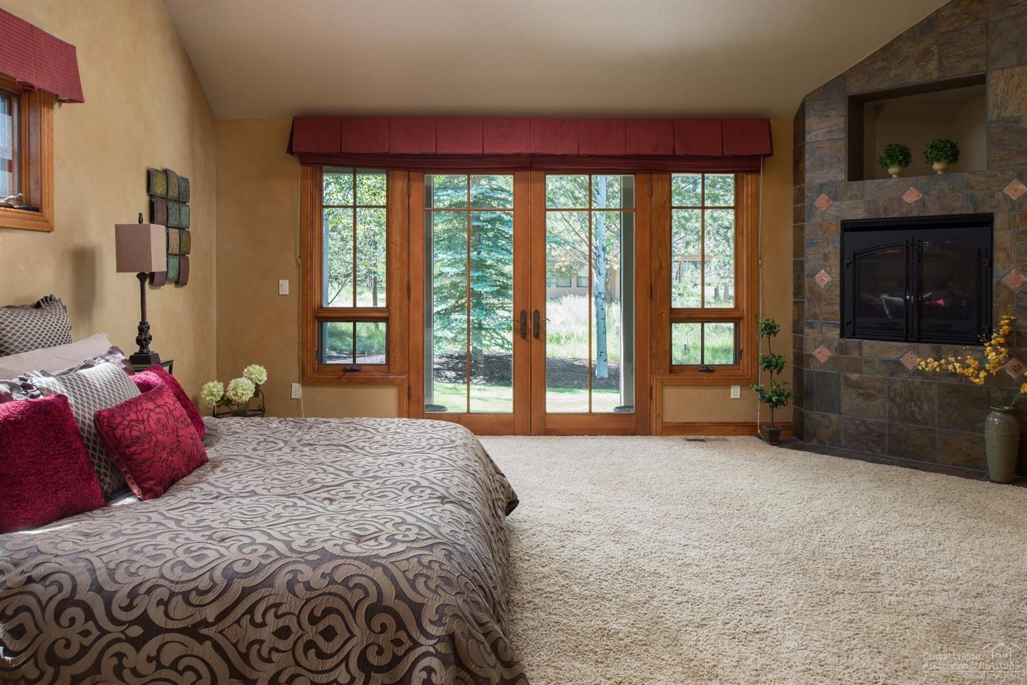 18015 North Course Lane Sunriver, OR 97707 - Photo 10 of 17 Additional Photo