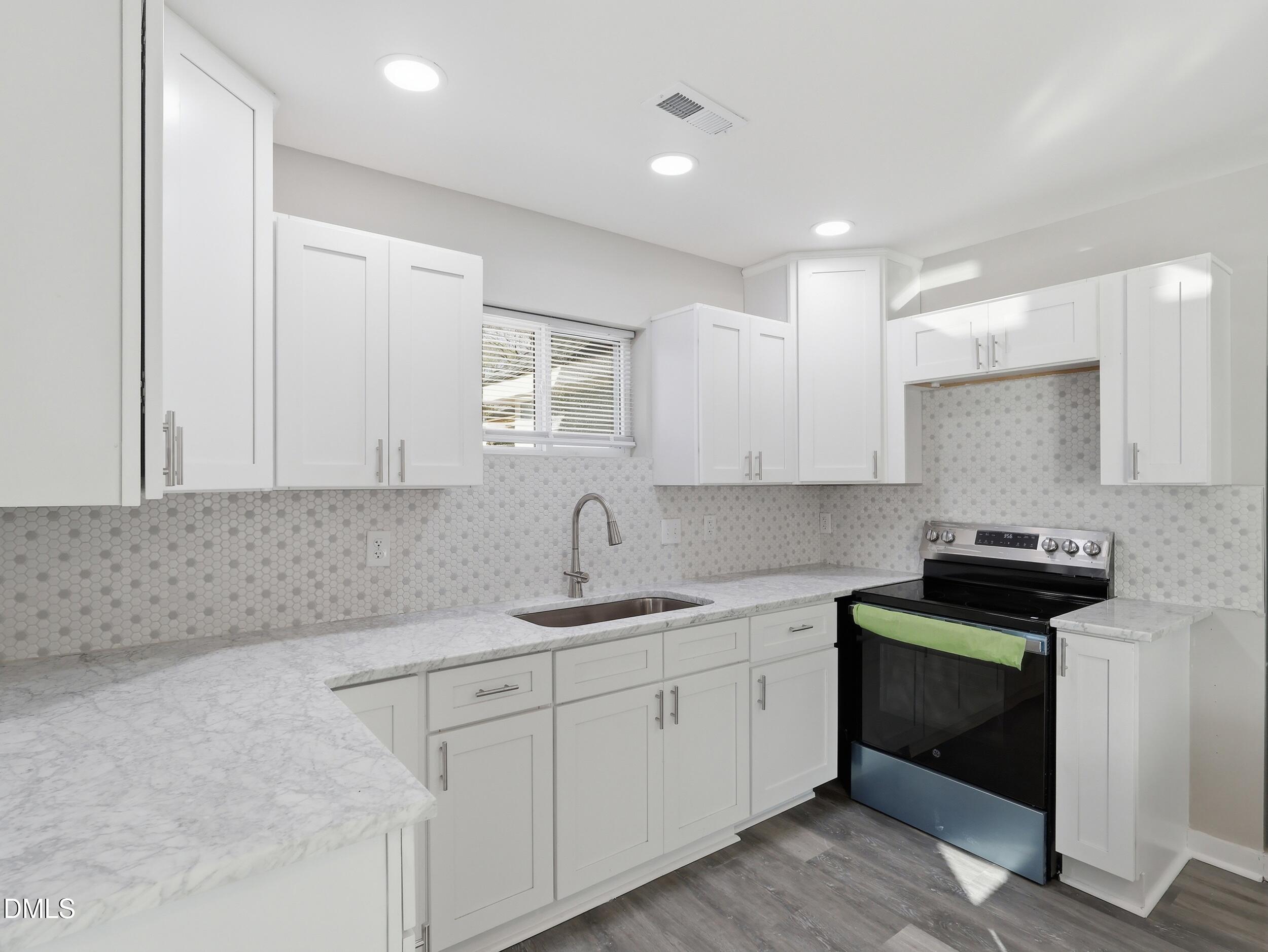 523 East Nelson Avenue Wake Forest, NC 27587 - Photo 6 of 17 img_6814