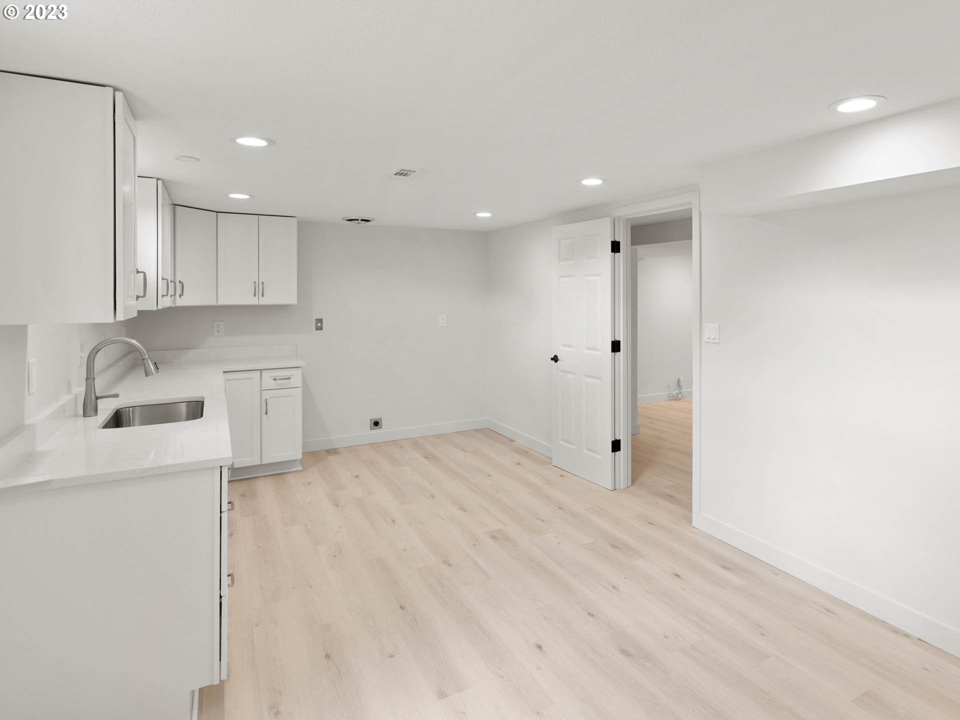 1405 West Powell Boulevard Gresham, OR 97030 - Photo 37 of 45