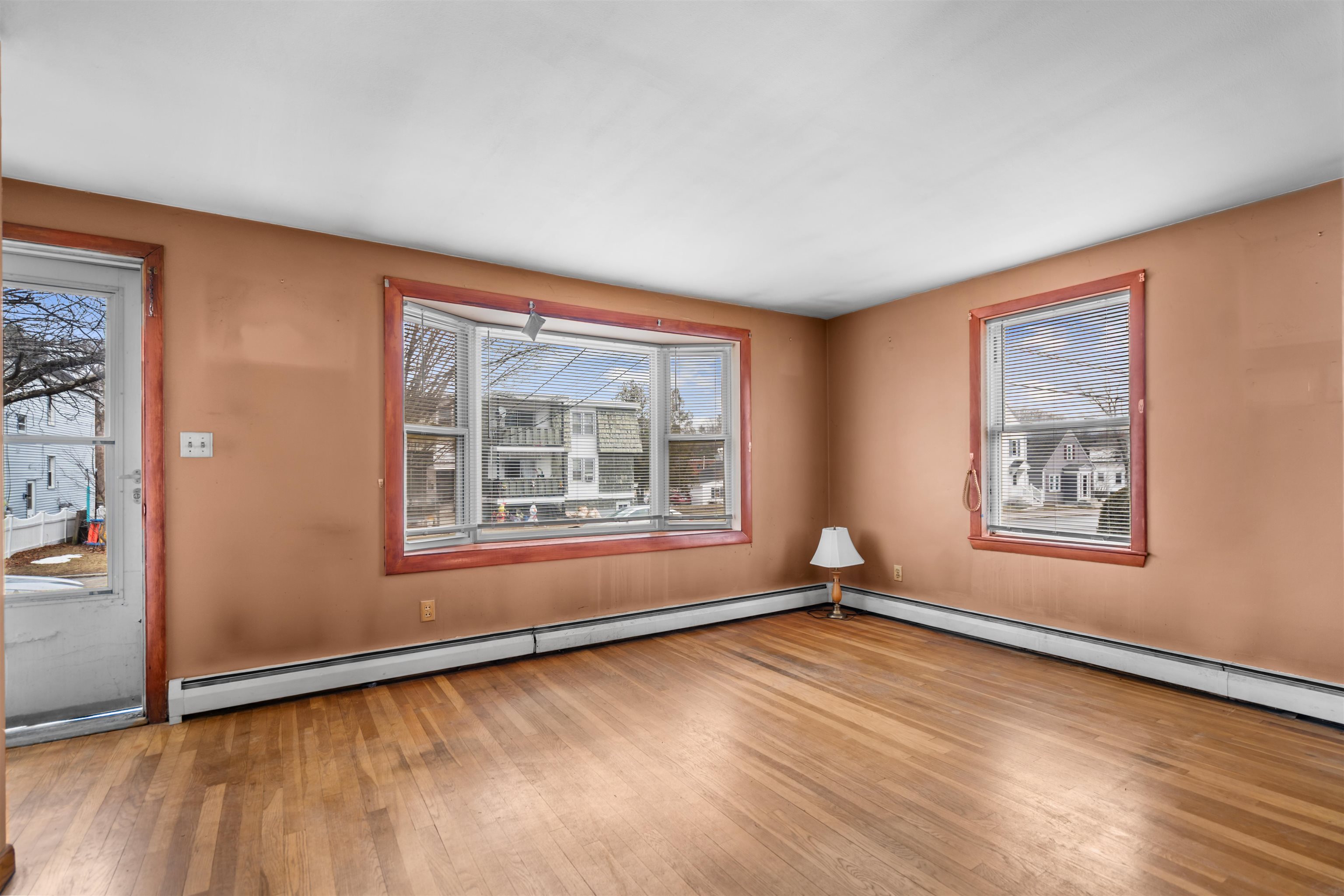 274 Blucher Street Manchester, NH 03102 - Photo 4 of 21