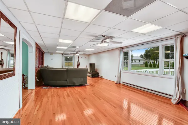 $575,000 | 8909 Hill Place, Manassas, VA 20110